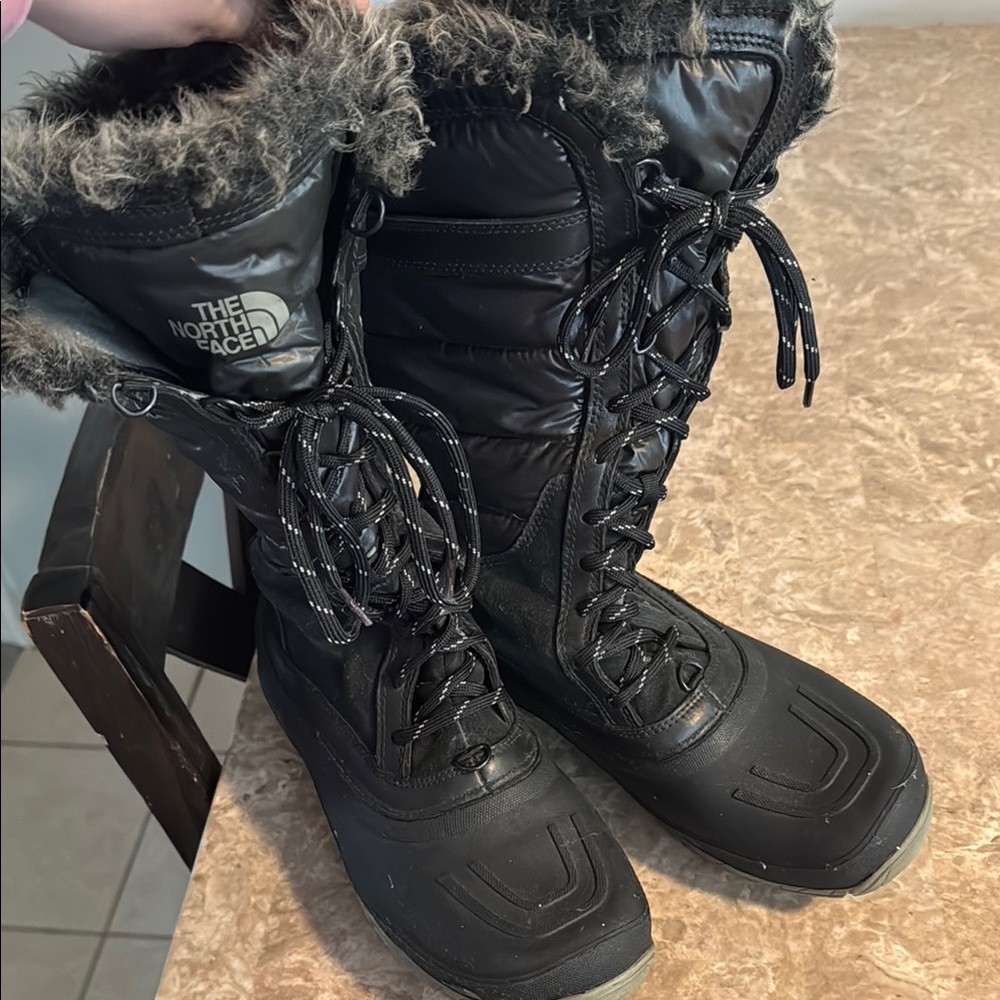 The North Face Black Winter Rain Boots with Insulation